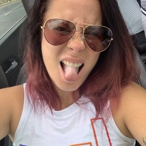 Meet your Posher, Nikki